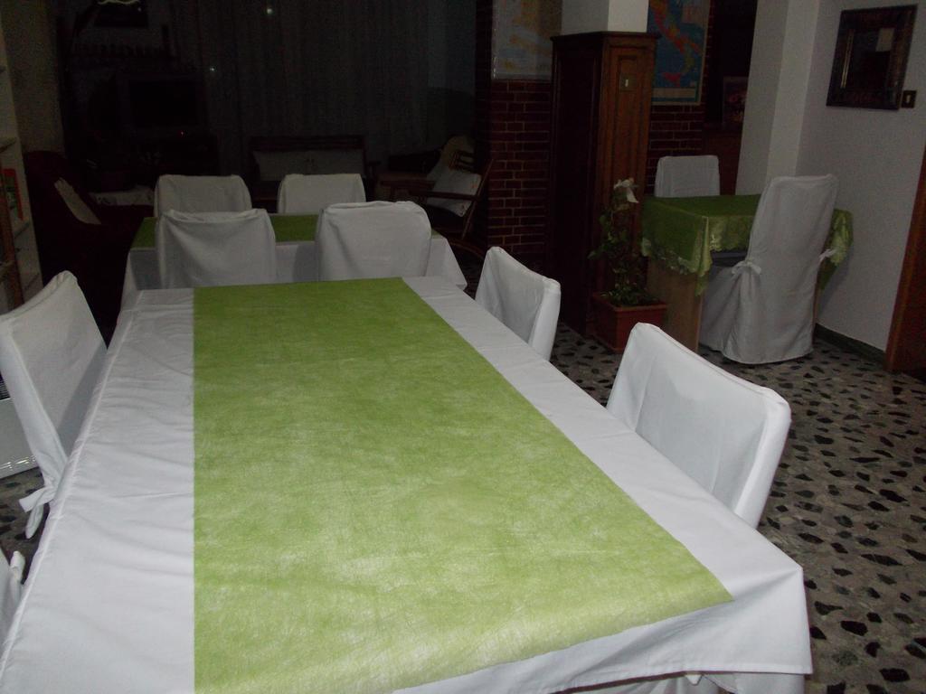Big Brother Bed & Rooms Trévise Chambre photo